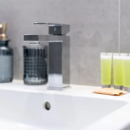 アパート Tauron Arena Modern By Bookinghost