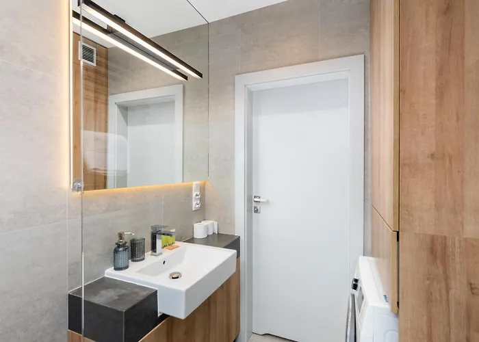 Apartamento Tauron Arena Modern By Bookinghost